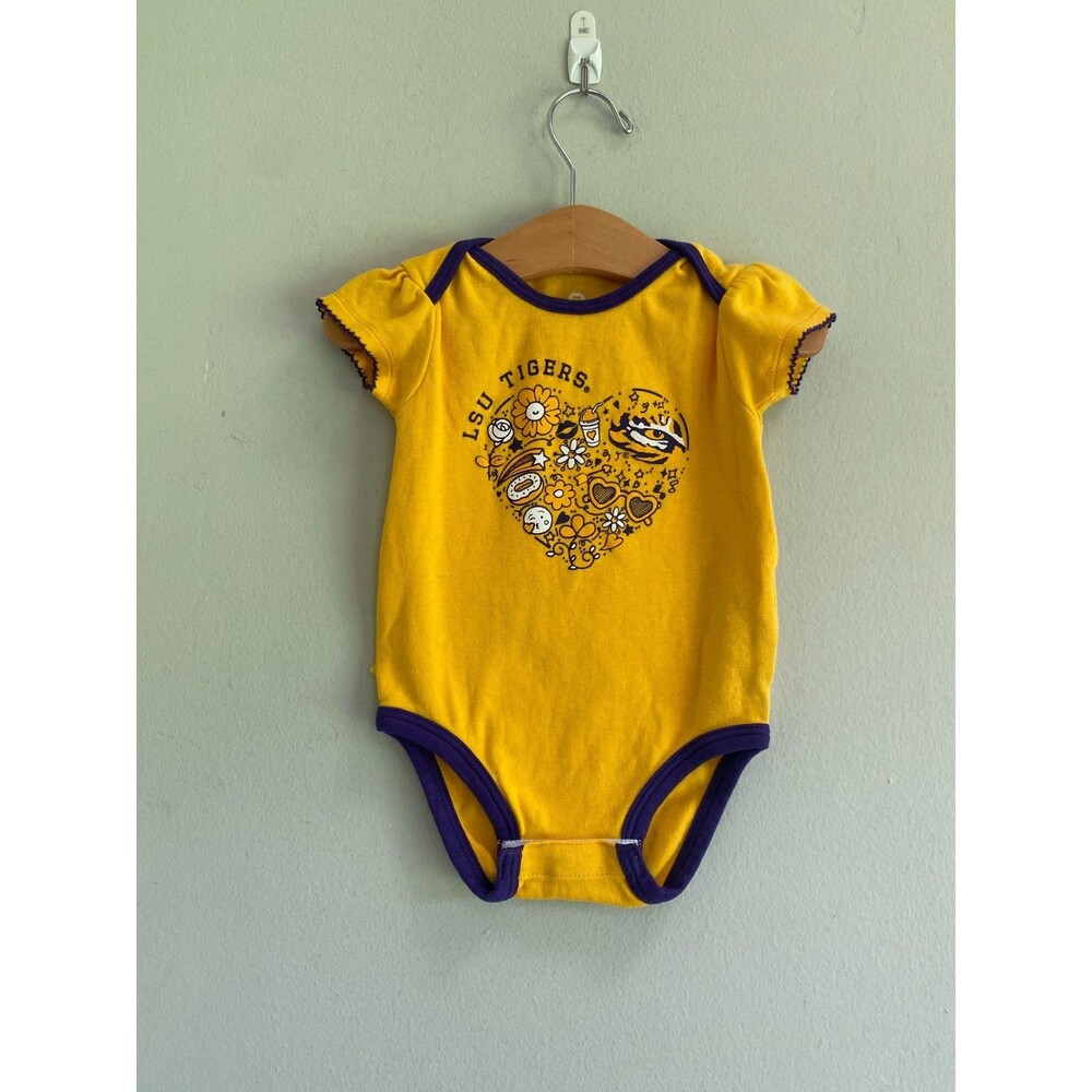 LSU Tigers Baby Bodysuit 18M Purple White Yellow Heart Short Sleeve Snap Buttons